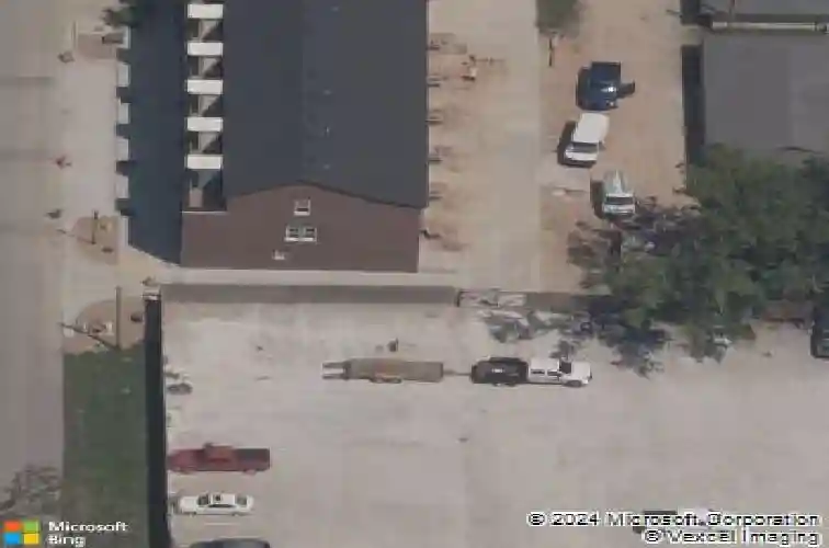 437 sw b st, bentonville,  AR 72712