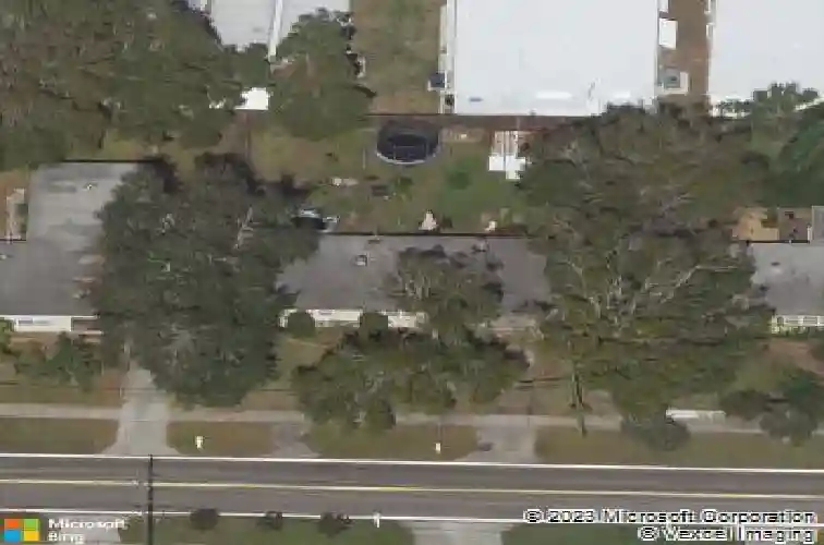 10106 66th ave, seminole,  FL 33772