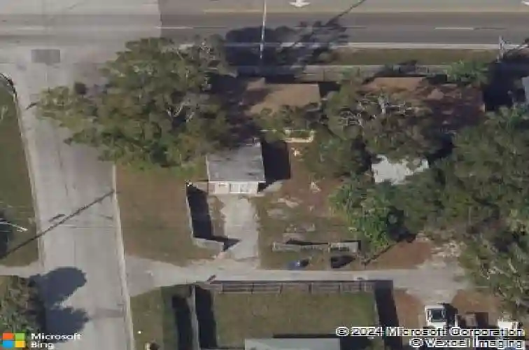 2350 38th ave n, saint petersburg,  FL 33713