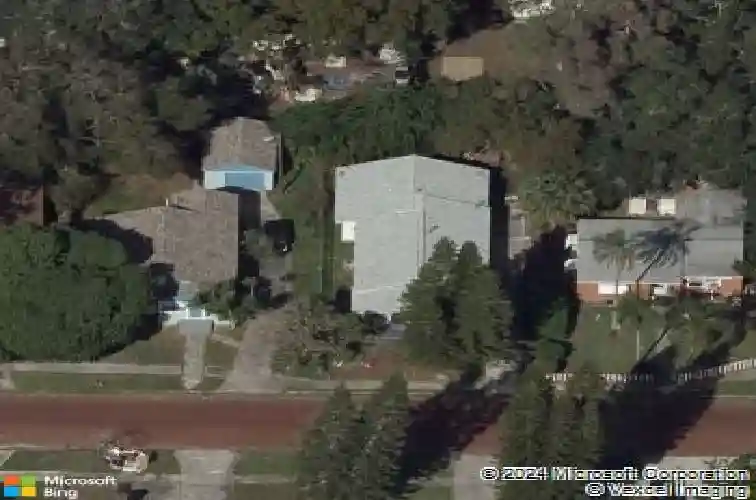 615 newton ave s, saint petersburg,  FL 33701