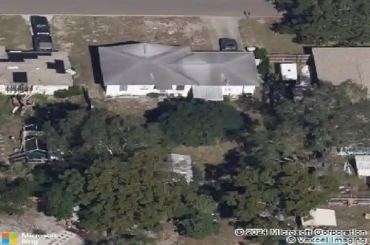 1233 magnolia dr, clearwater,  FL 33756