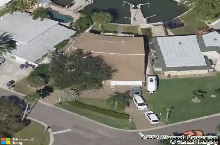 17601 sterling ter, redington shores,  FL 33708