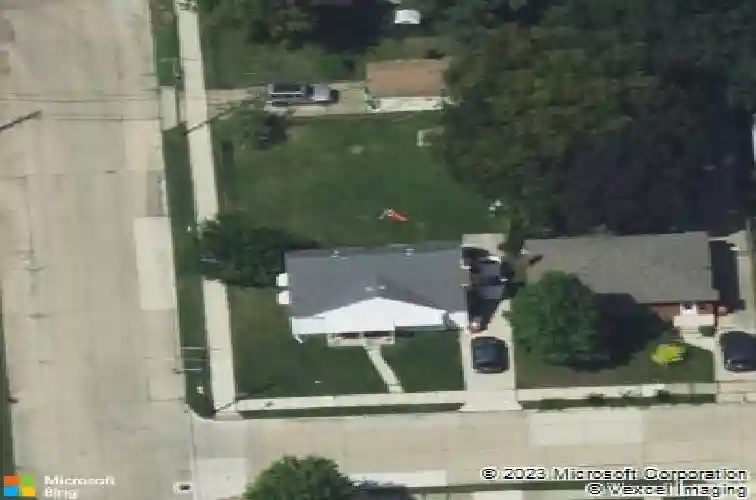 15305 evergreen ave, eastpointe,  MI 48021