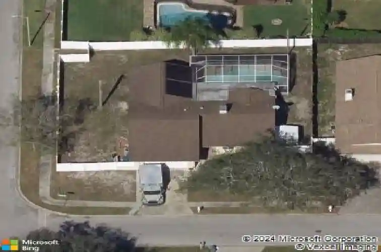 9455 laura anne dr, seminole,  FL 33776