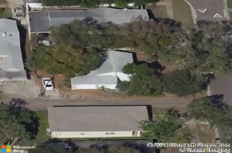 4015 7th st s, saint petersburg,  FL 33705