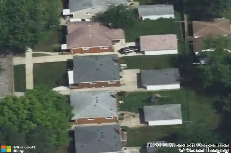 24296 roxana ave, eastpointe,  MI 48021