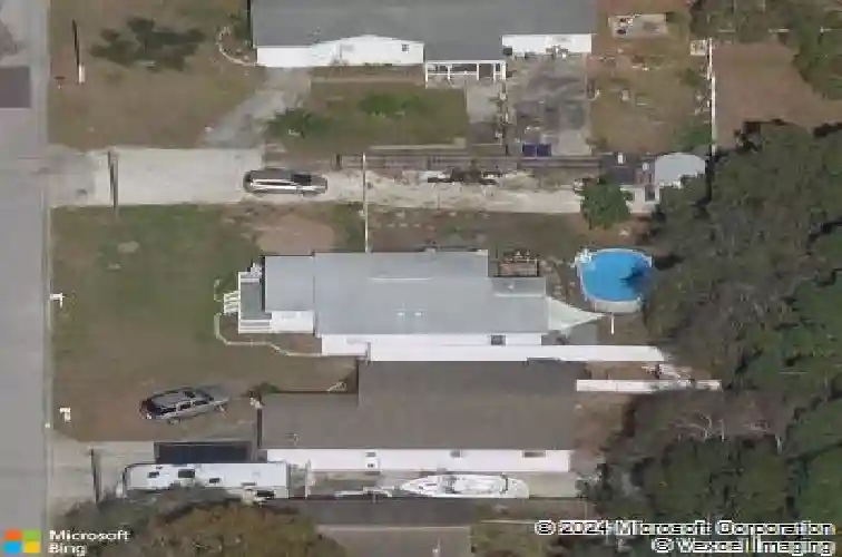 13189 clay ave, largo,  FL 33773