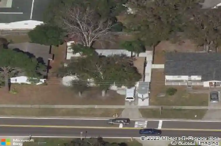 9153 86th ave, seminole,  FL 33777