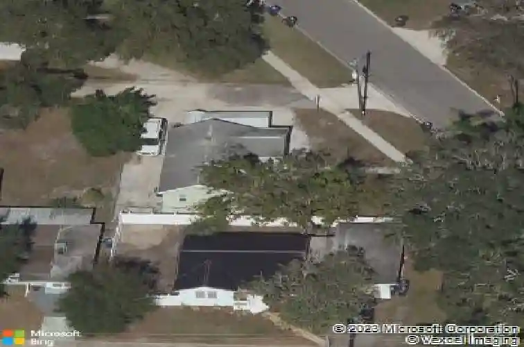 715 2nd st se, largo,  FL 33771