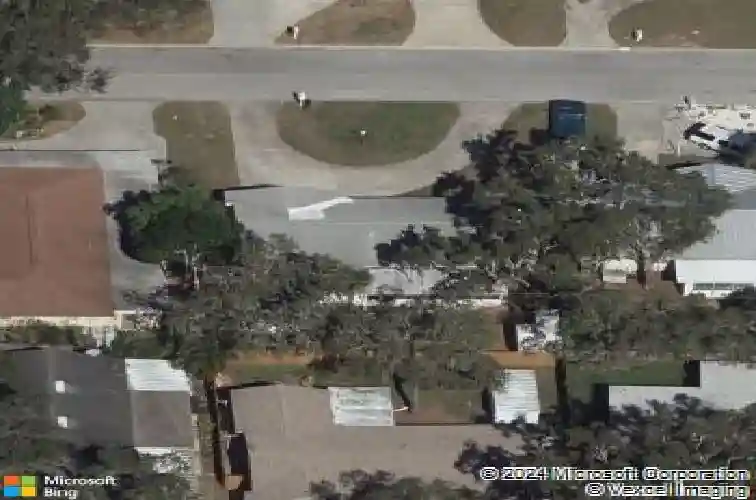 11374 68th ave, seminole,  FL 33772