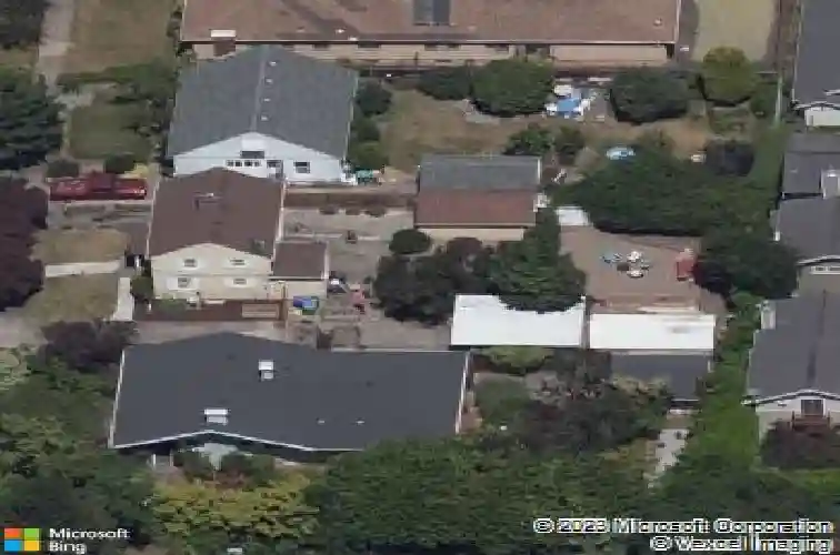 2724 se 70th ave, portland,  OR 97206