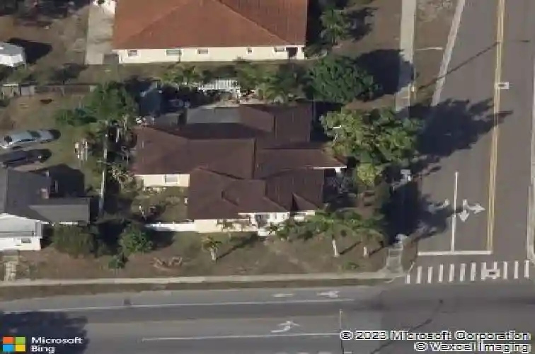 2201 30th ave n, saint petersburg,  FL 33713