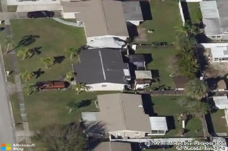 5621 63rd way n, saint petersburg,  FL 33709