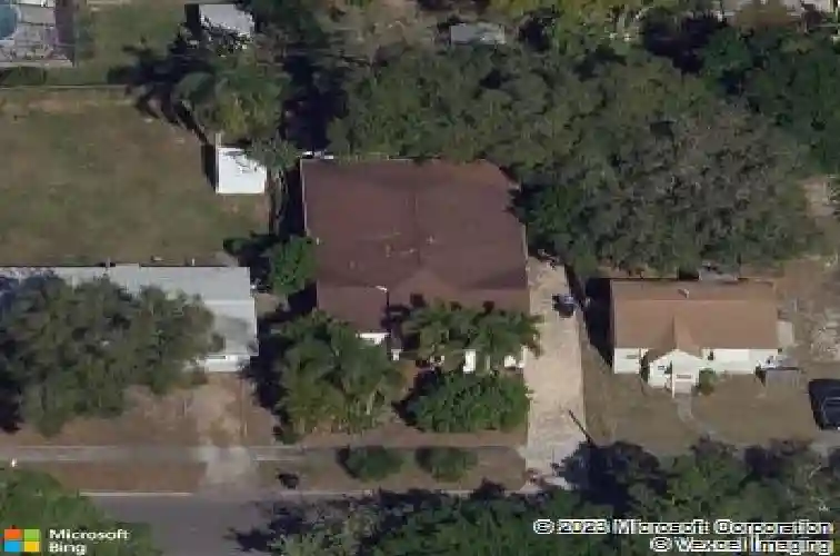 2827 11th ave n, saint petersburg,  FL 33713