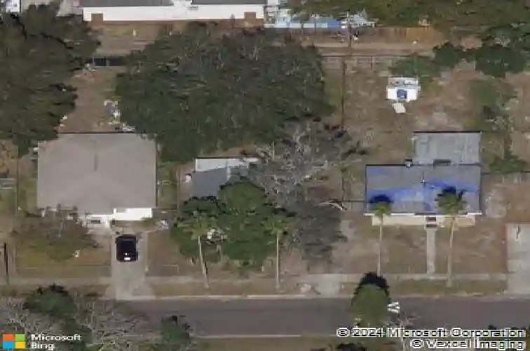 4037 9th ave s, saint petersburg,  FL 33711