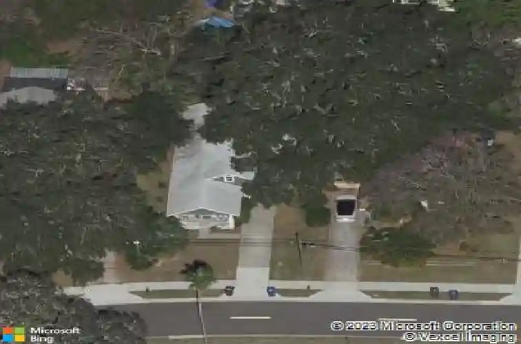 230 4th ave sw, largo,  FL 33770