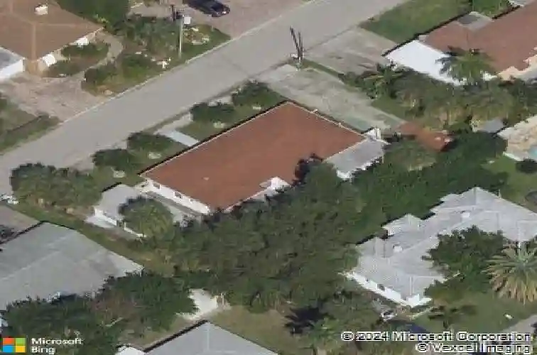 225 145th ave e, madeira beach,  FL 33708