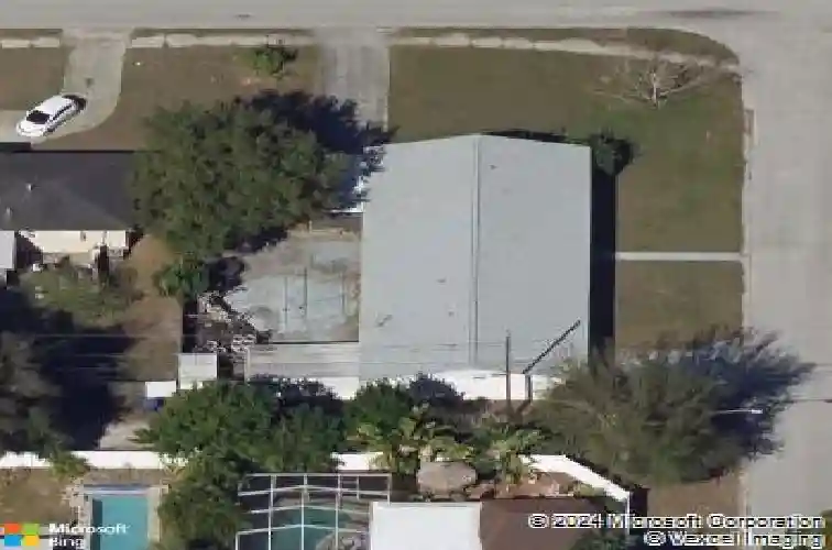 5600 9th ave n, saint petersburg,  FL 33710