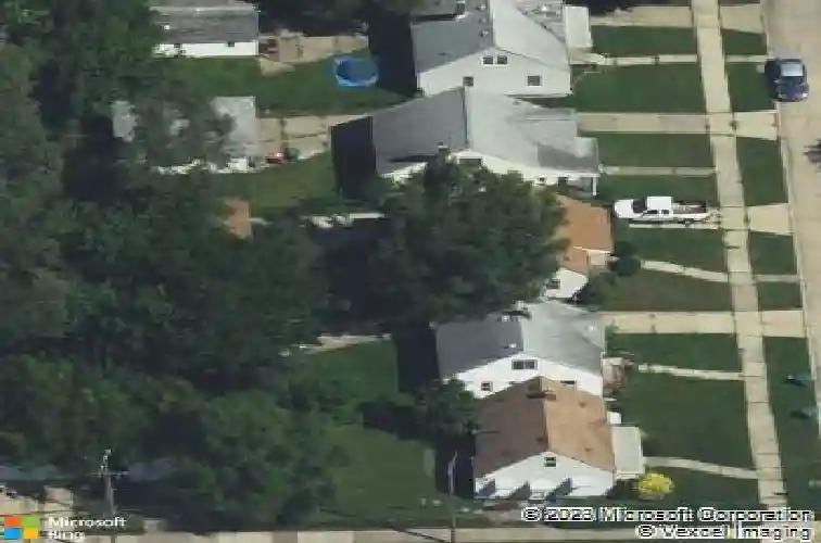 21119 beechwood ave, eastpointe,  MI 48021