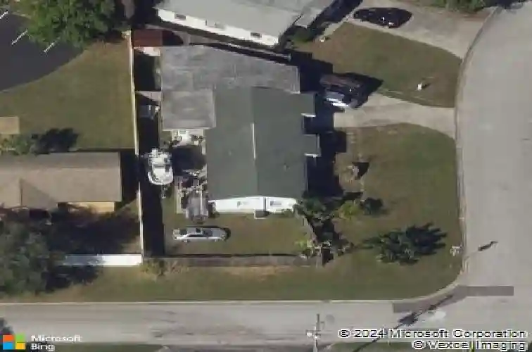 6575 34th ter n, saint petersburg,  FL 33710