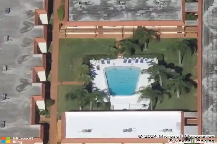 10365 paradise blvd #22
                                ,Unit Apt 22, treasure island,  FL 33706