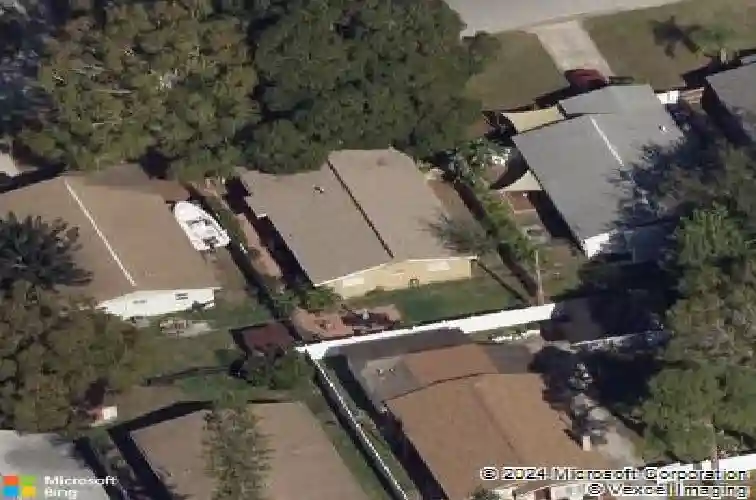 1762 new hampshire ave ne, saint petersburg,  FL 33703