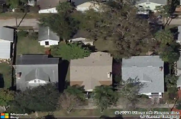 135 12th ave ne, saint petersburg,  FL 33701