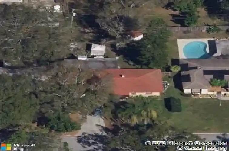 1942 alton dr, clearwater,  FL 33763