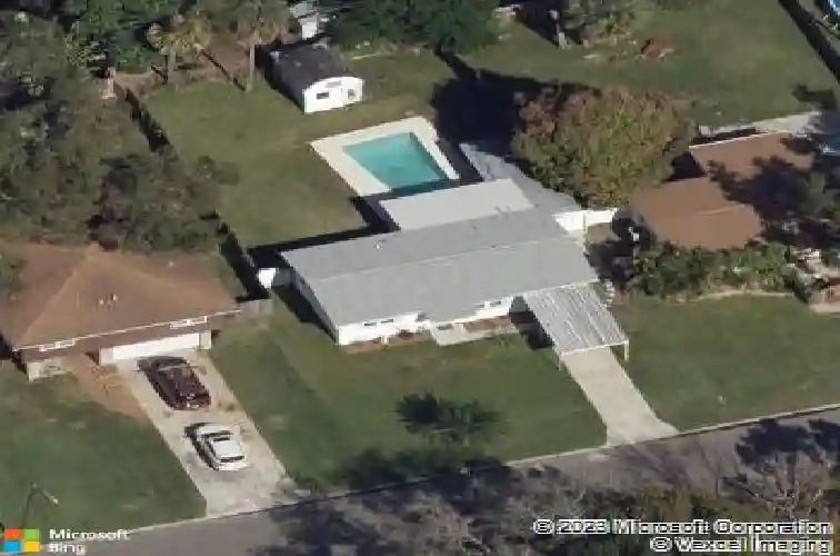 1827 nevada ave ne, saint petersburg,  FL 33703