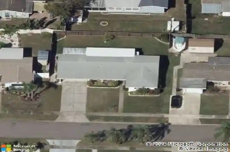 5877 33rd ave n, saint petersburg,  FL 33710