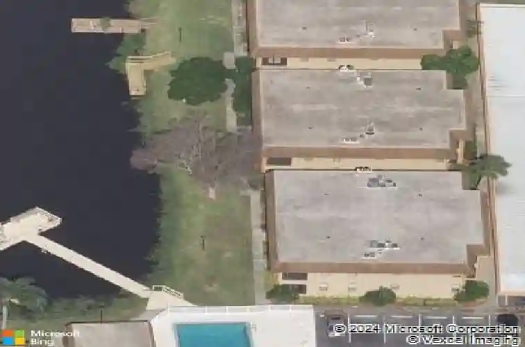 10182 seminole island dr, largo,  FL 33773