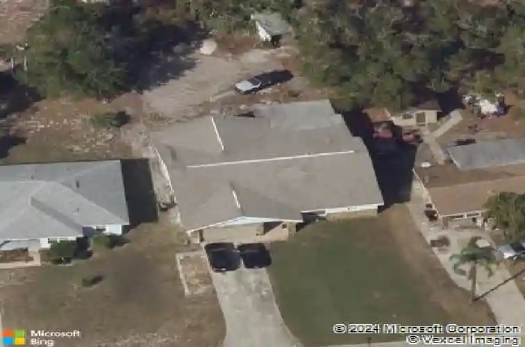 1945 barcelona way s, saint petersburg,  FL 33712