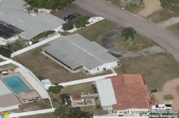 5201 40th st s, saint petersburg,  FL 33711