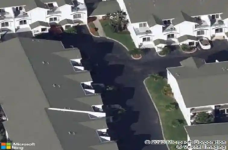 320 island way #103
                                ,Unit Apt 103, clearwater beach,  FL 33767