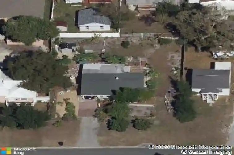 2721 17th ave n, saint petersburg,  FL 33713