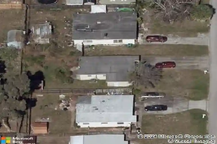 9322 88th way, seminole,  FL 33777