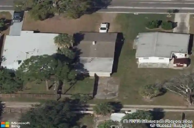 530 74th ave n, saint petersburg,  FL 33702