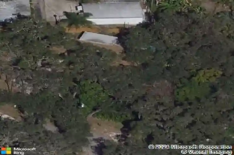 4986 woodland dr, saint petersburg,  FL 33708