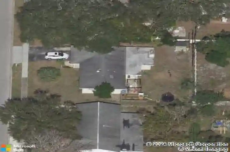 1715 eaton dr ne, clearwater,  FL 33756