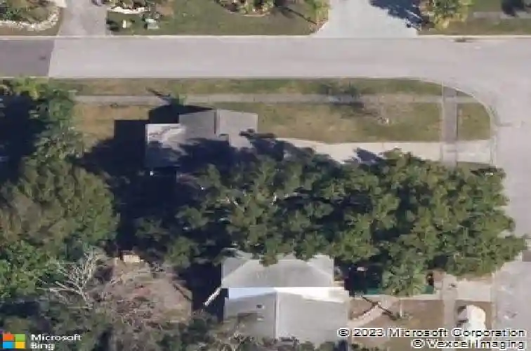 1004 greenleaf way, tarpon springs,  FL 34689