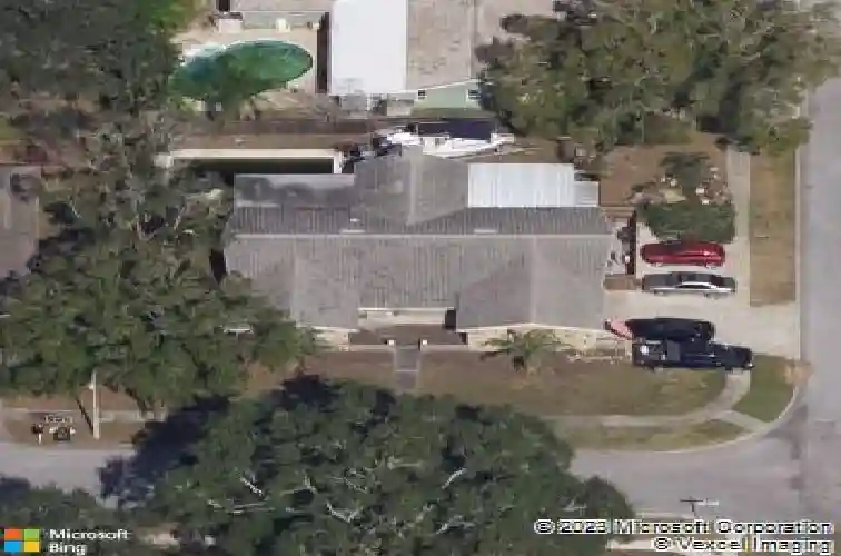 1921 blue heron way, palm harbor,  FL 34683