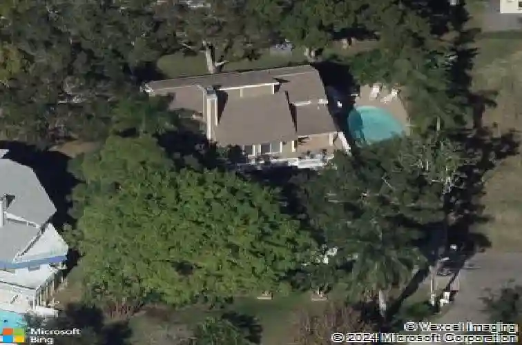 13045 poinsettia ave, seminole,  FL 33776