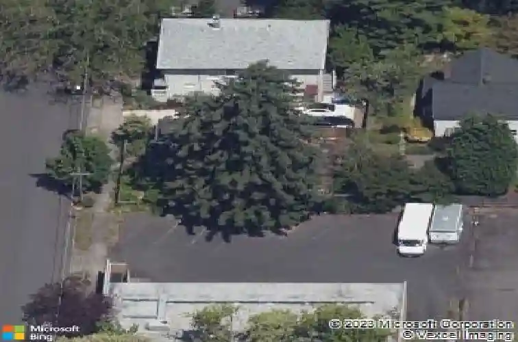 124 ne 18th ave, portland,  OR 97232