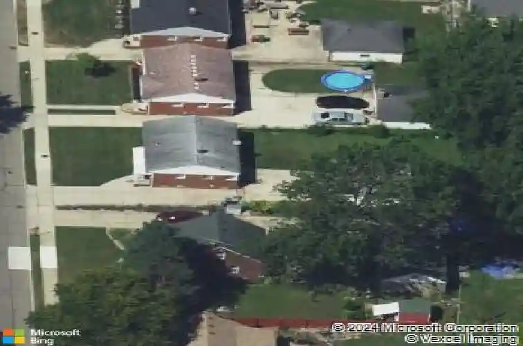 23100 schroeder ave, eastpointe,  MI 48021