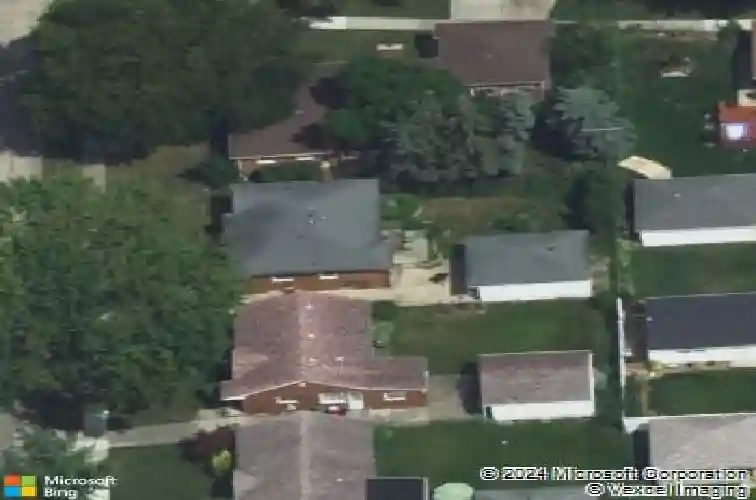 24252 marine ave, eastpointe,  MI 48021