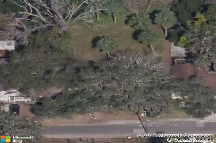 429 e oakwood st, tarpon springs,  FL 34689