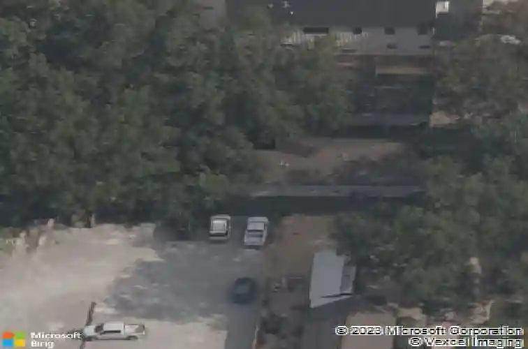 520 se d st, bentonville,  AR 72712