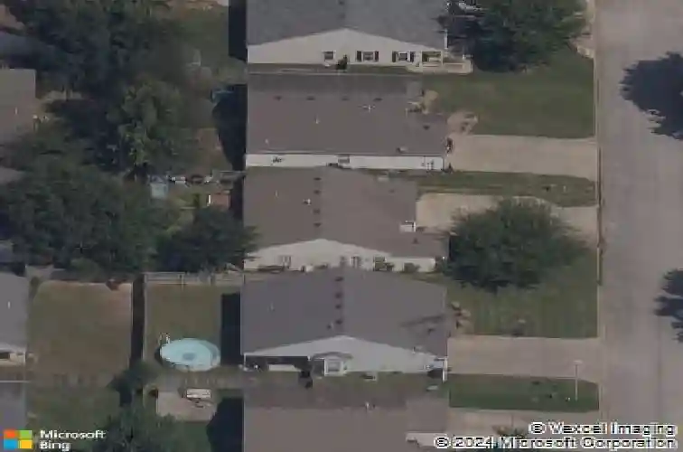 1209 spring st, bentonville,  AR 72712