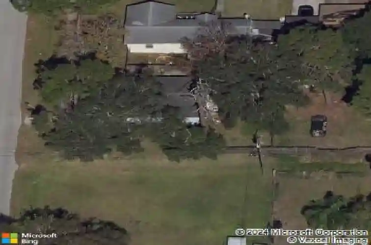 5261 35th way n, saint petersburg,  FL 33714