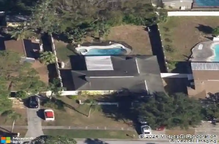 1404 oleander dr, tarpon springs,  FL 34689